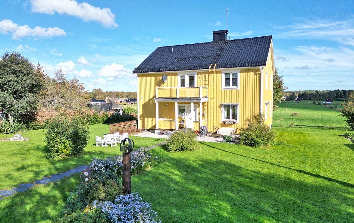 Stavarvägen - Herrgård i Täfteå