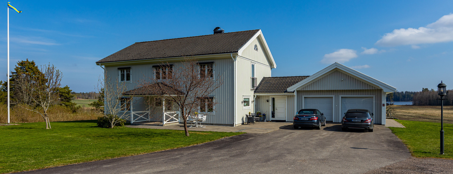 Hallanda Gård - Vid Vänerns strand