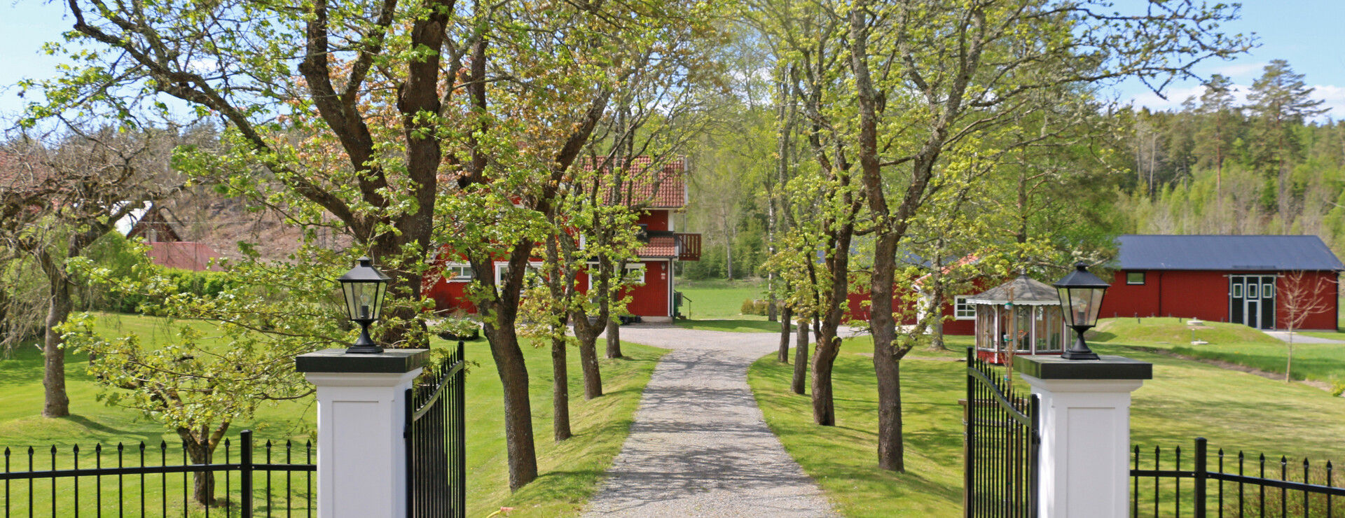 Brårum - Skogsgård med rationell byggnation