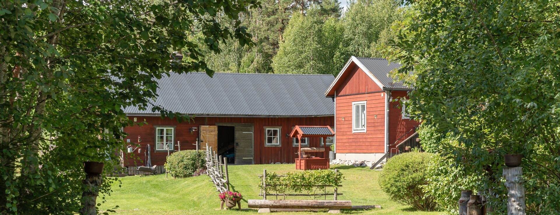 LJUSDAL ÅTORP 1:1 - Gård med jakt och skog