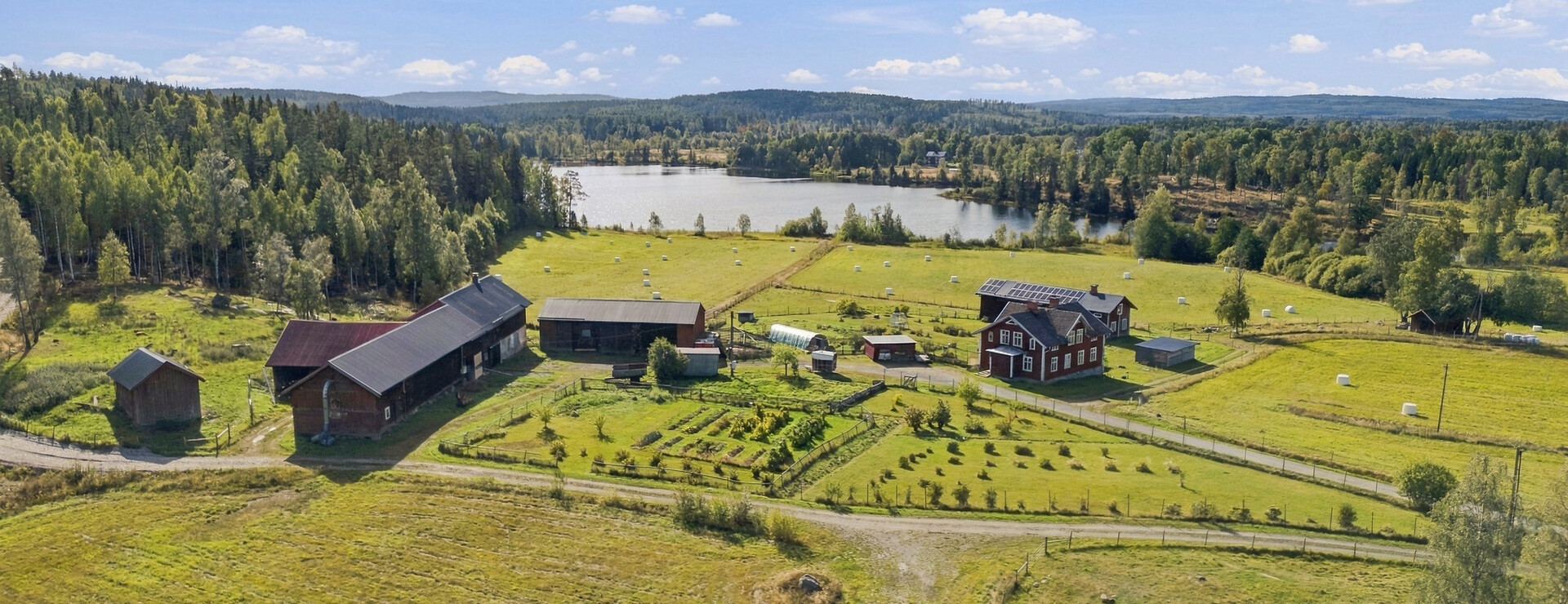 Knutsbo Gård - Bergsmansgård i Hemshyttan